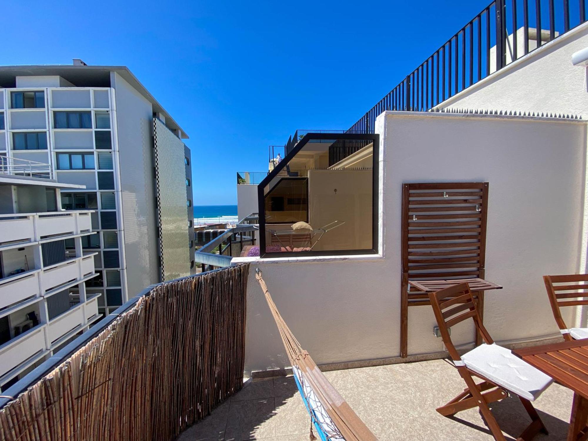 Maui Surfer's House Sea view Caparica Beach House Costa de Caparica Exterior foto